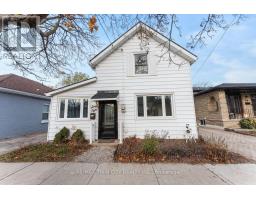 68 OAK STREET, Brantford, Ontario