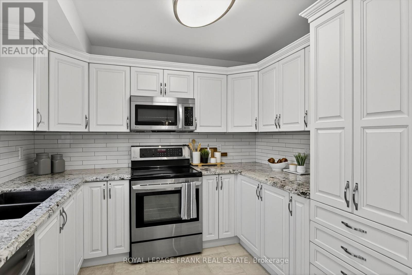 38 Clearview Court, Peterborough, Ontario  K9K 2A3 - Photo 12 - X12563512