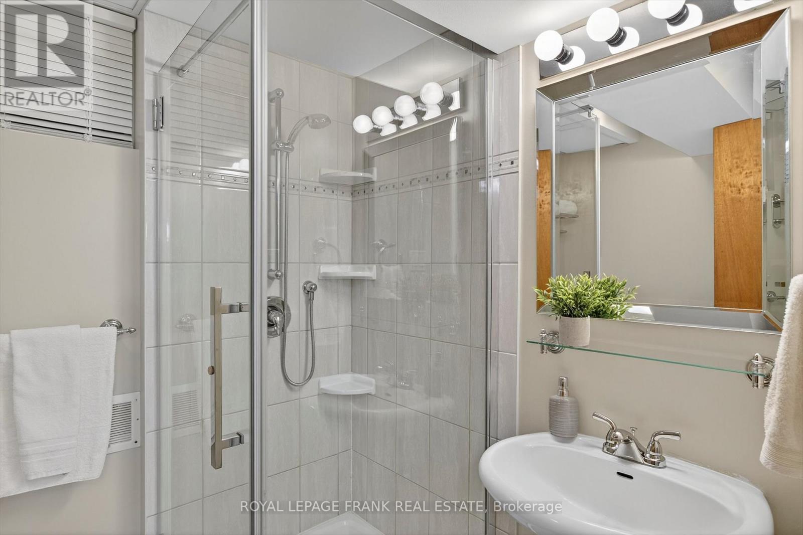 38 Clearview Court, Peterborough, Ontario  K9K 2A3 - Photo 31 - X12563512