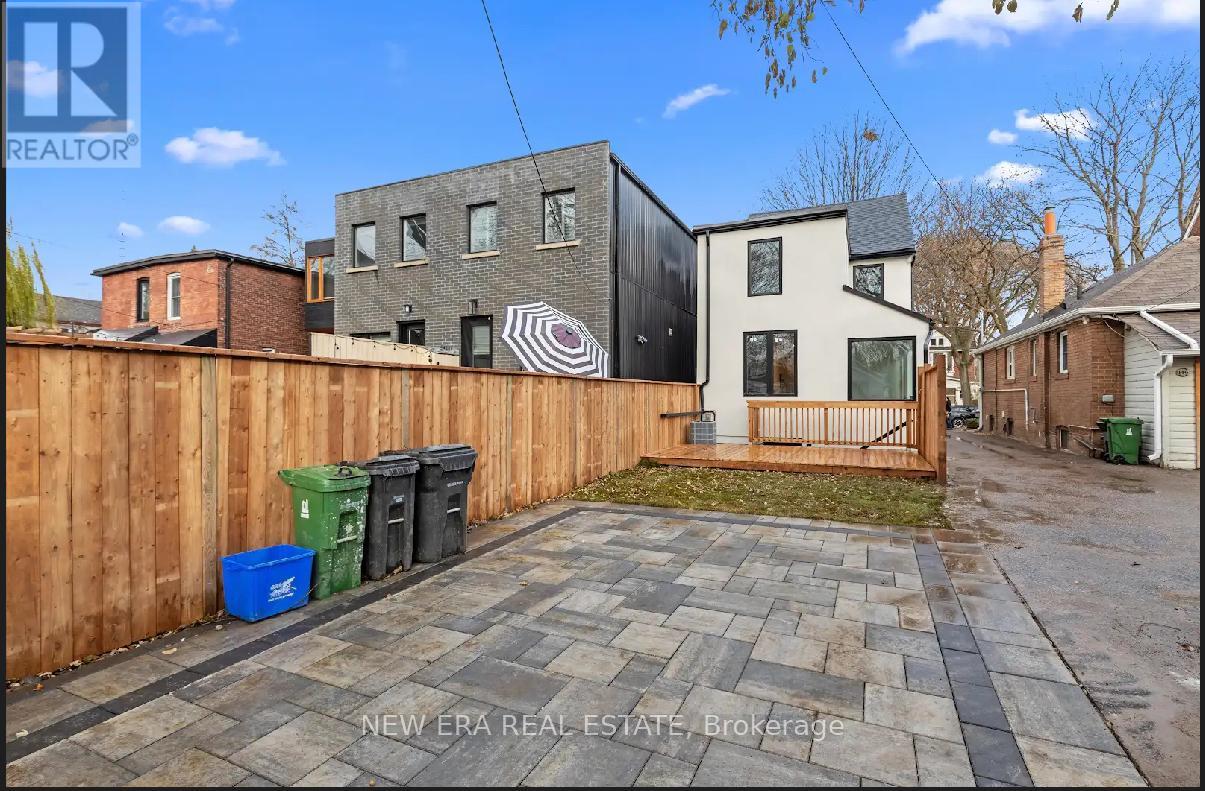 148 Rhodes Avenue, Toronto, Ontario  M4L 3A1 - Photo 32 - E12582694