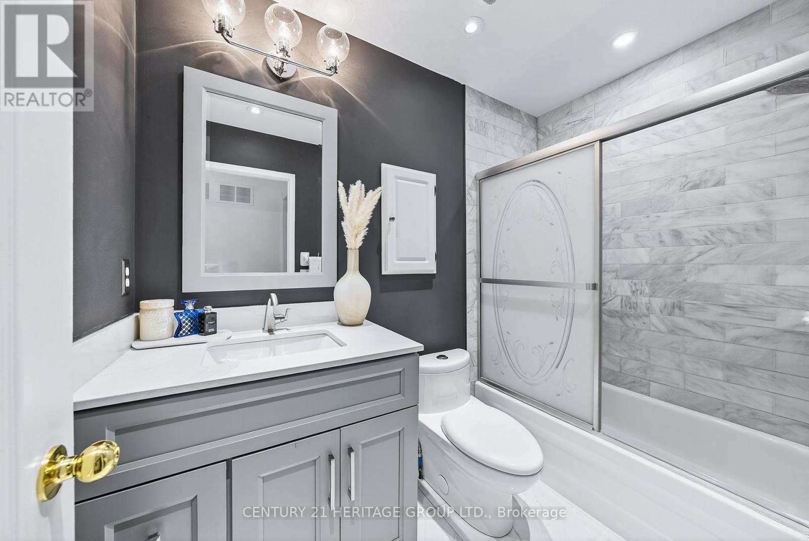 23 Long Point Drive, Richmond Hill, Ontario  L4E 3W9 - Photo 29 - N12582904