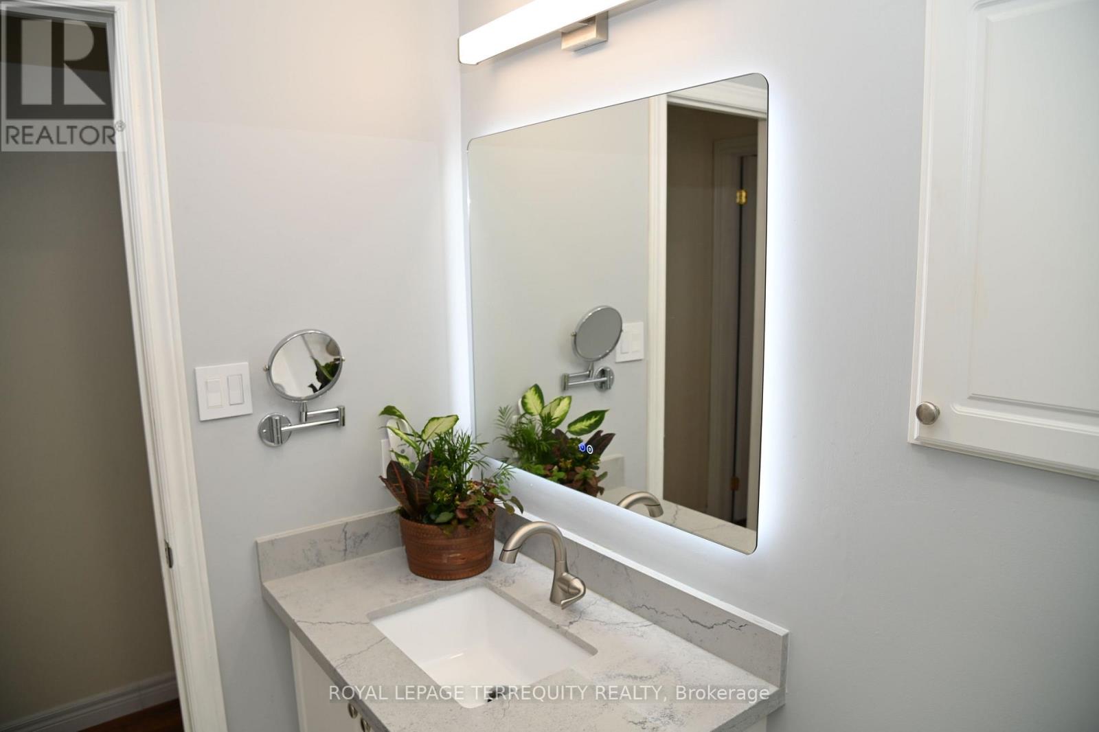 2753 Bur Oak Avenue, Markham, Ontario  L6B 1C8 - Photo 27 - N12544206