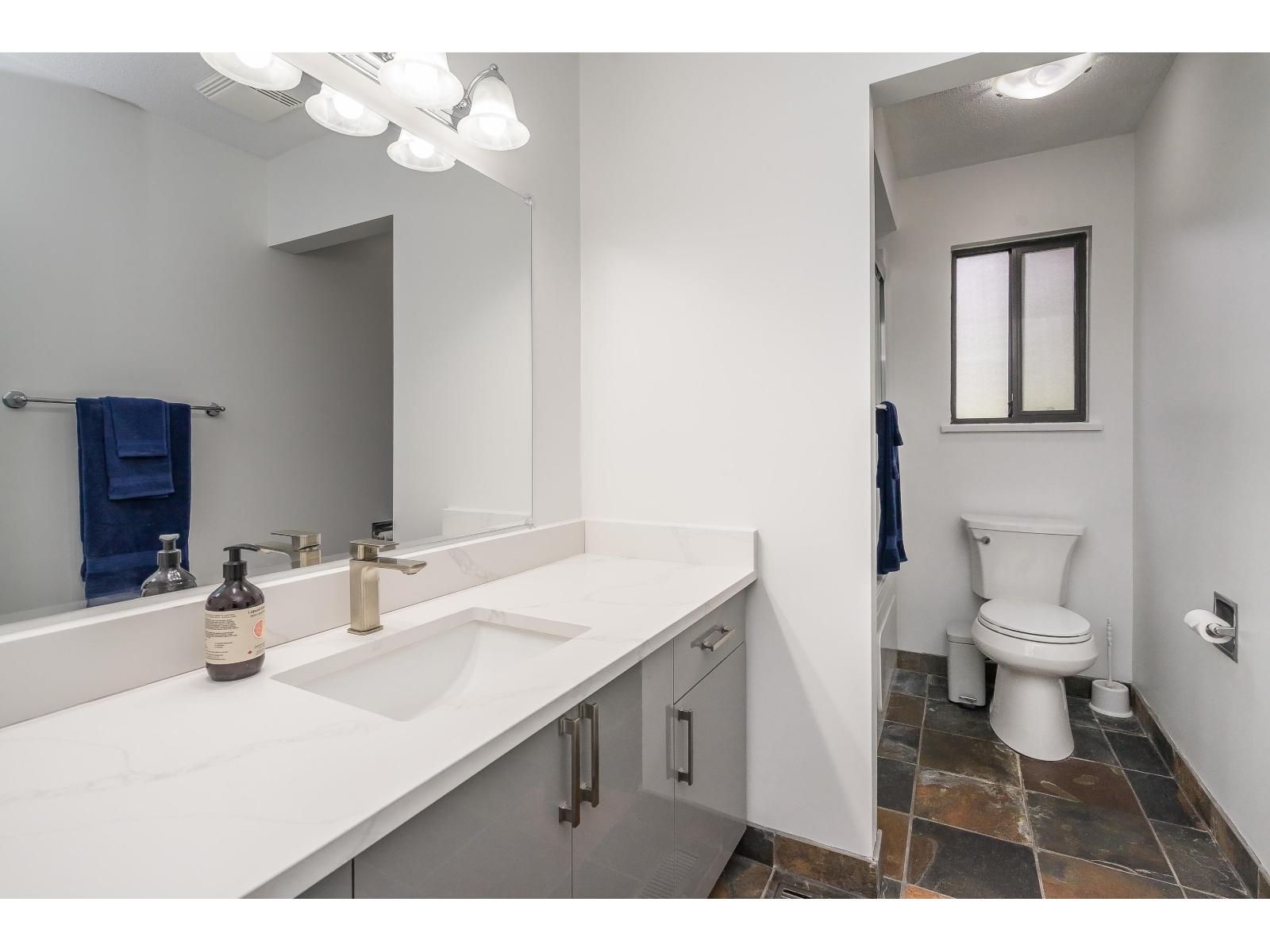 19891 43a Avenue, Langley, British Columbia  V3A 3C3 - Photo 24 - R3070563