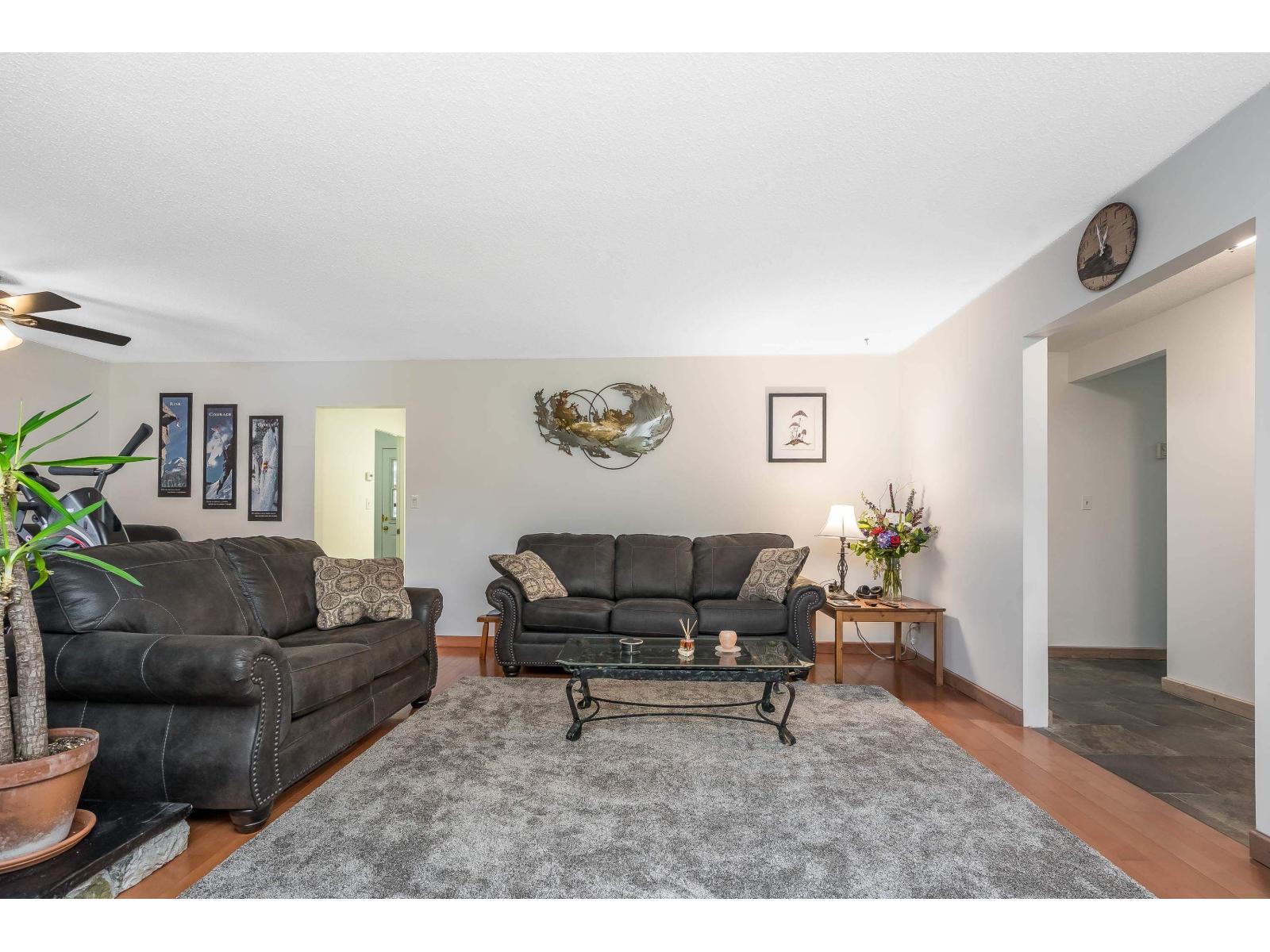 19891 43a Avenue, Langley, British Columbia  V3A 3C3 - Photo 9 - R3070563