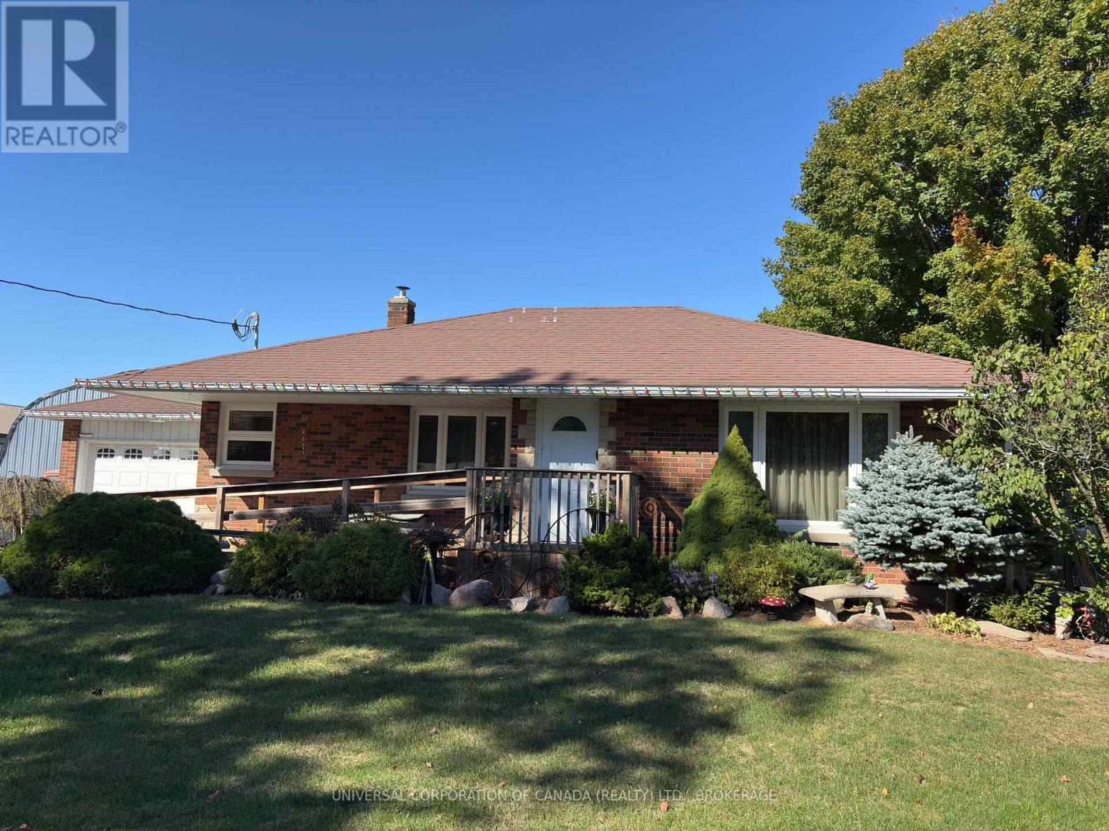 49840 Dingle Street, Malahide, Ontario  N5H 2R1 - Photo 3 - X12433440