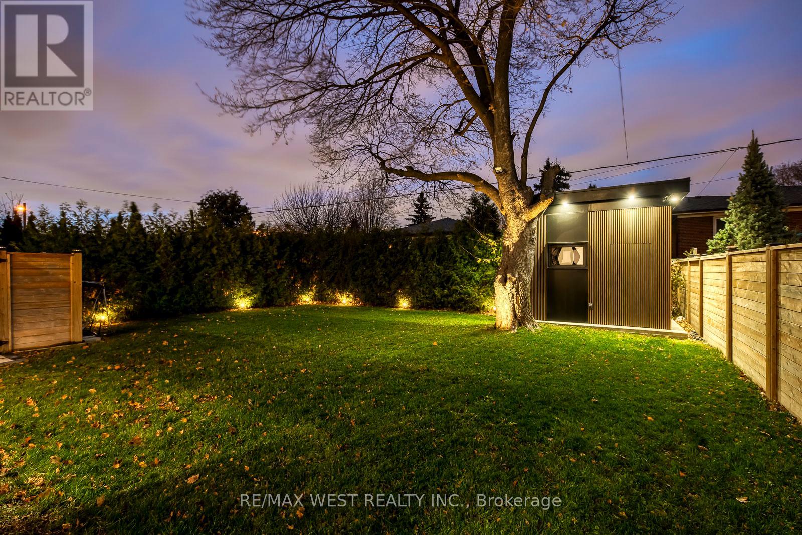 6 Creston Road, Toronto, Ontario  M6A 1J1 - Photo 50 - W12584644