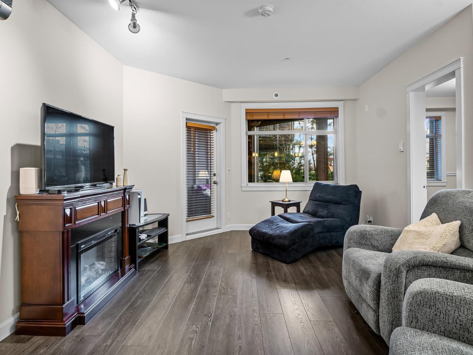 A113 20716 Willoughby Town Centre Drive, Langley, British Columbia  V2Y 3J7 - Photo 9 - R3070857