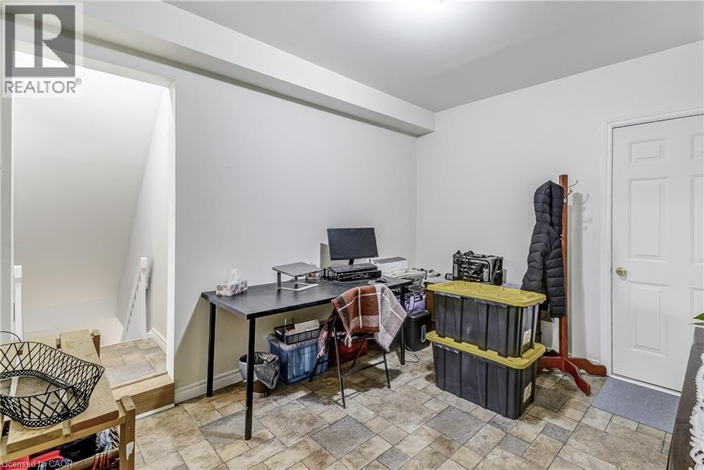 2420 Maryvale Court, Burlington, Ontario  L7P 2P2 - Photo 17 - 40790985