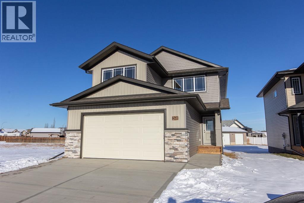 260 Augustus Way, Penhold, Alberta  T0M 1R0 - Photo 1 - A2272164