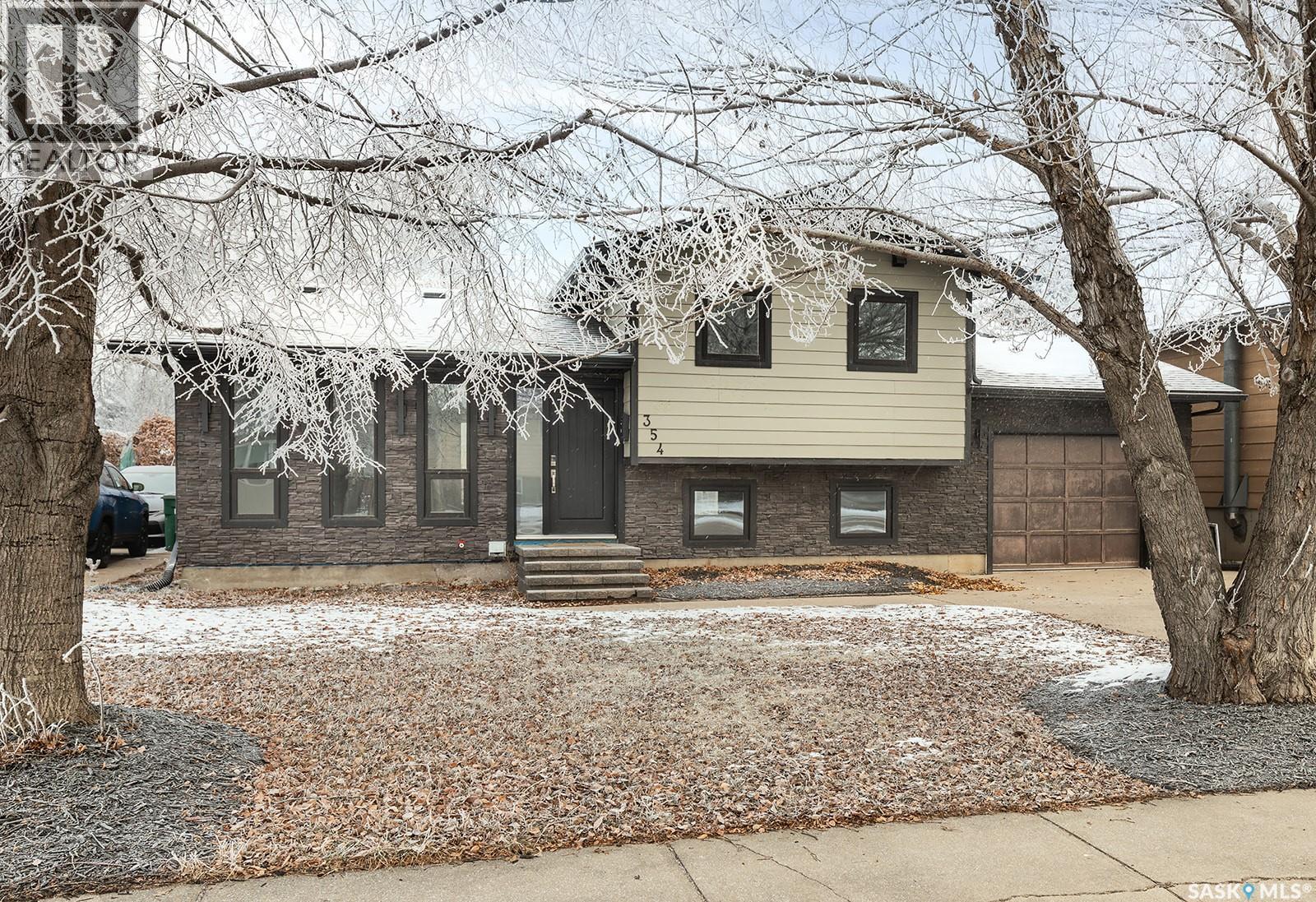 354 Allegretto Crescent, Saskatoon, Saskatchewan  S7K 6R5 - Photo 1 - SK024786