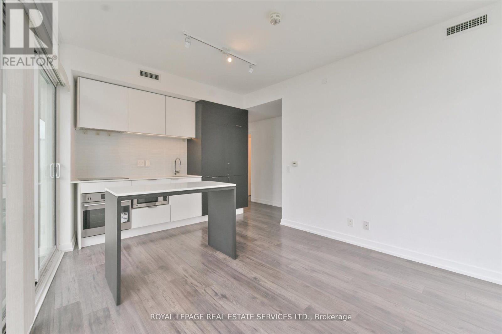 1310 - 33 Helendale Avenue, Toronto, Ontario  M4R 1C5 - Photo 11 - C12585508