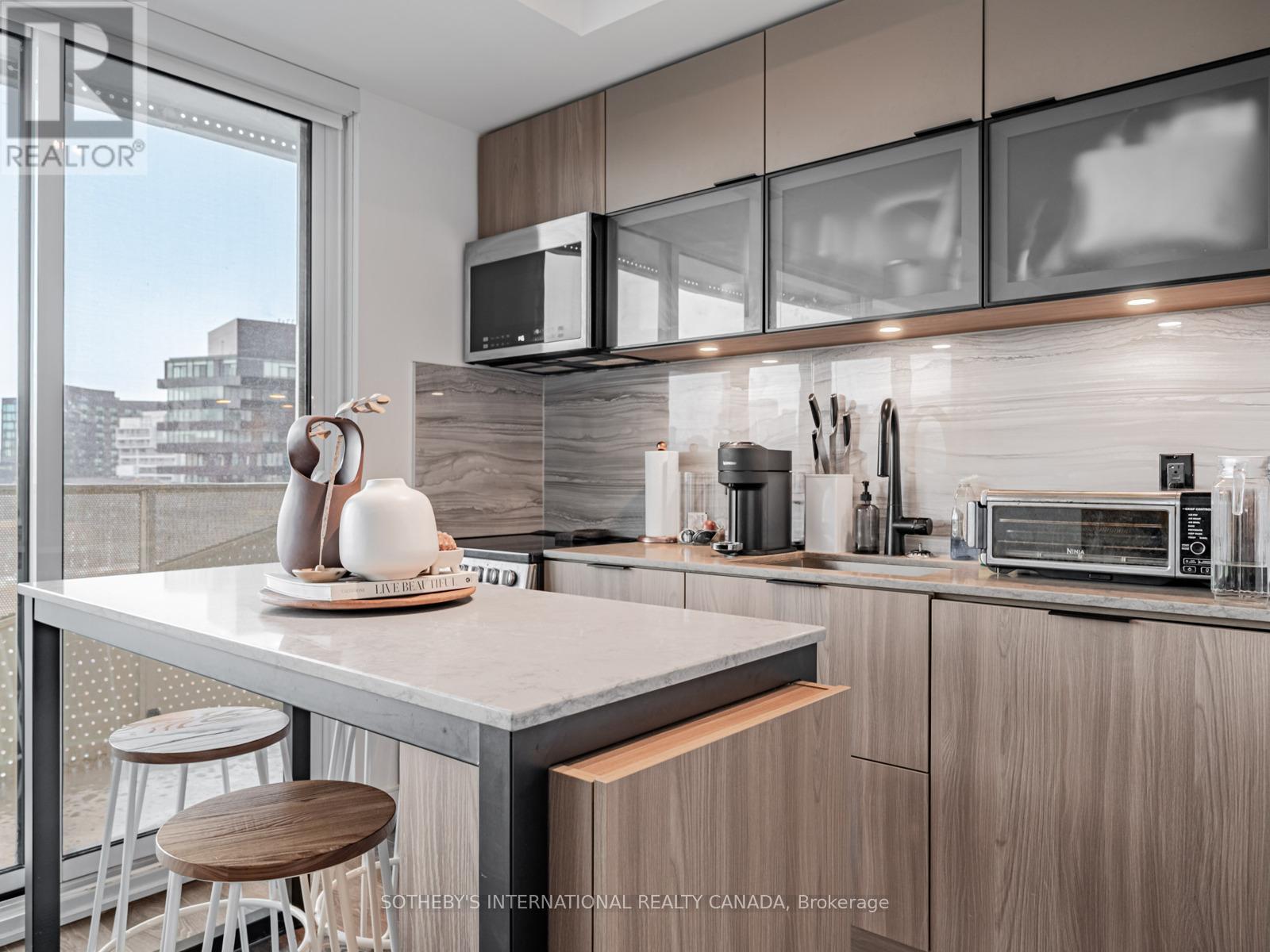 1018 - 60 Tannery Road, Toronto, Ontario  M5A 0S8 - Photo 5 - C12585522