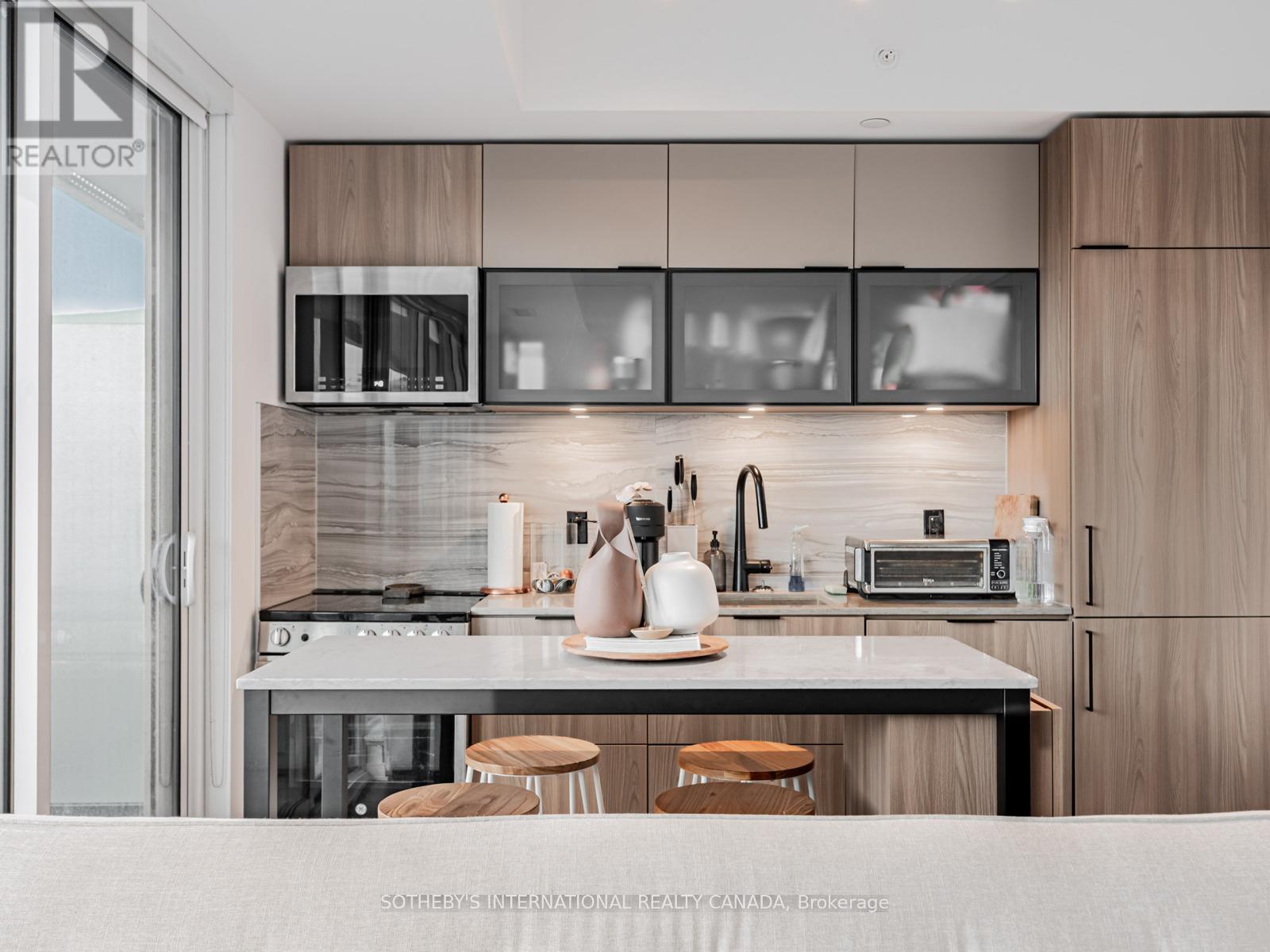 1018 - 60 Tannery Road, Toronto, Ontario  M5A 0S8 - Photo 8 - C12585522