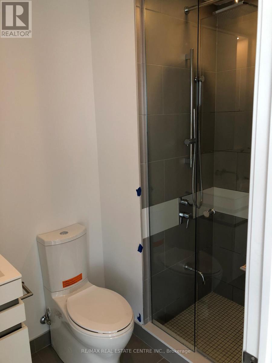 5013 - 197 Yonge Street, Toronto, Ontario  M5B 1M4 - Photo 5 - C12585524