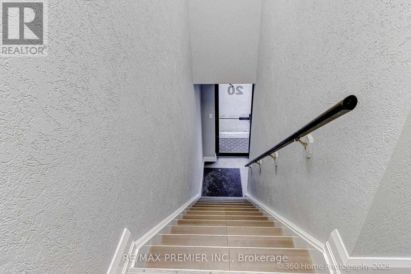 20 - 80 Carlauren Road N, Vaughan, Ontario L4L 7S5 - Photo 4 - N12579840