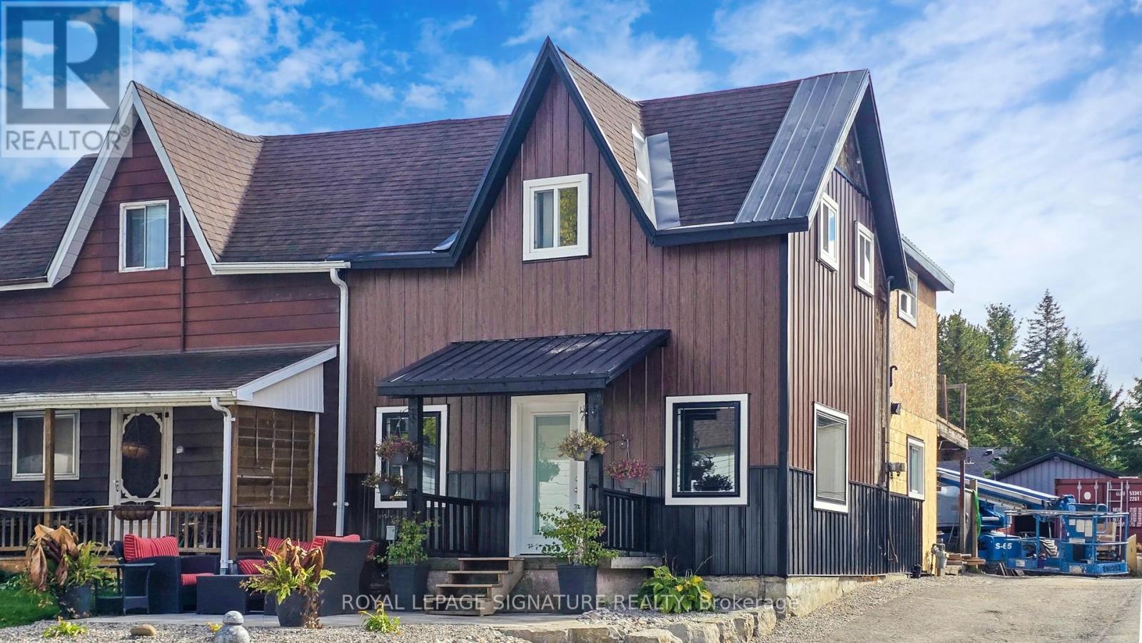 94 MILL STREET, Uxbridge, Ontario