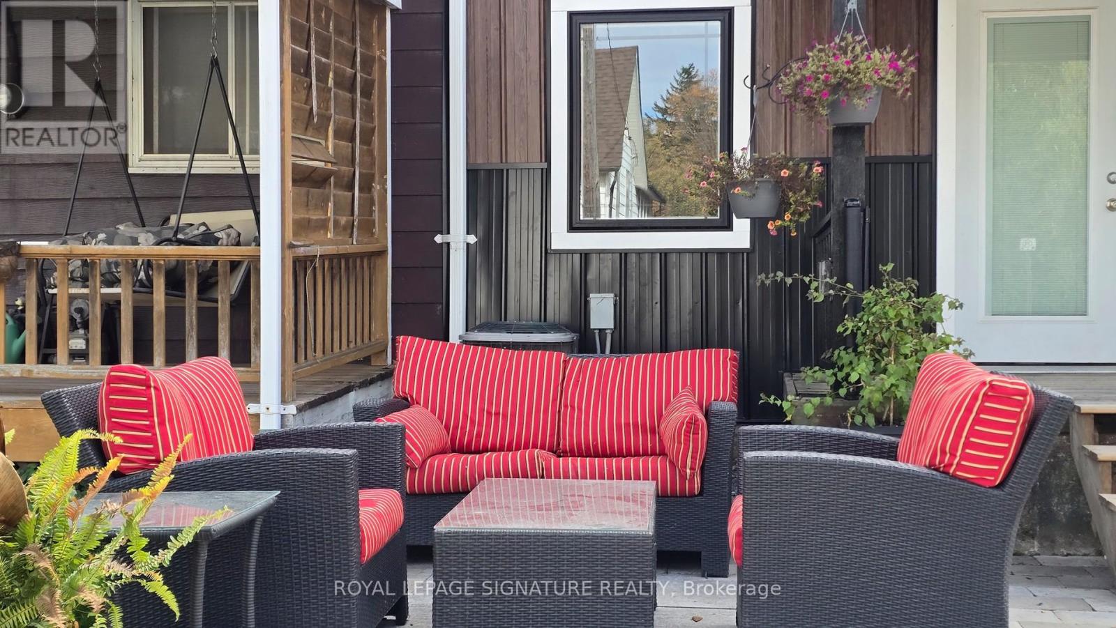 94 Mill Street, Uxbridge, Ontario  L9P 1H4 - Photo 4 - N12583766