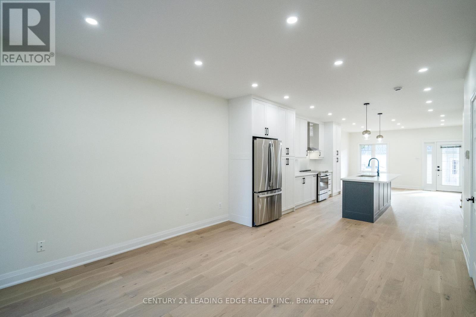 22 Milroy Lane, Markham, Ontario  L6B 1B5 - Photo 2 - N12584546