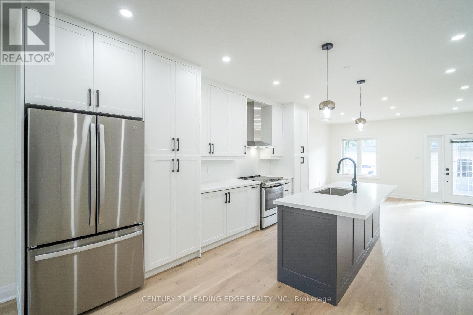 22 Milroy Lane, Markham, Ontario  L6B 1B5 - Photo 6 - N12584546