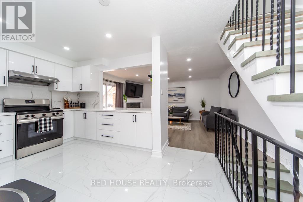 2 - 87 Irwin Road, Toronto, Ontario  M9W 5W1 - Photo 2 - W12531670