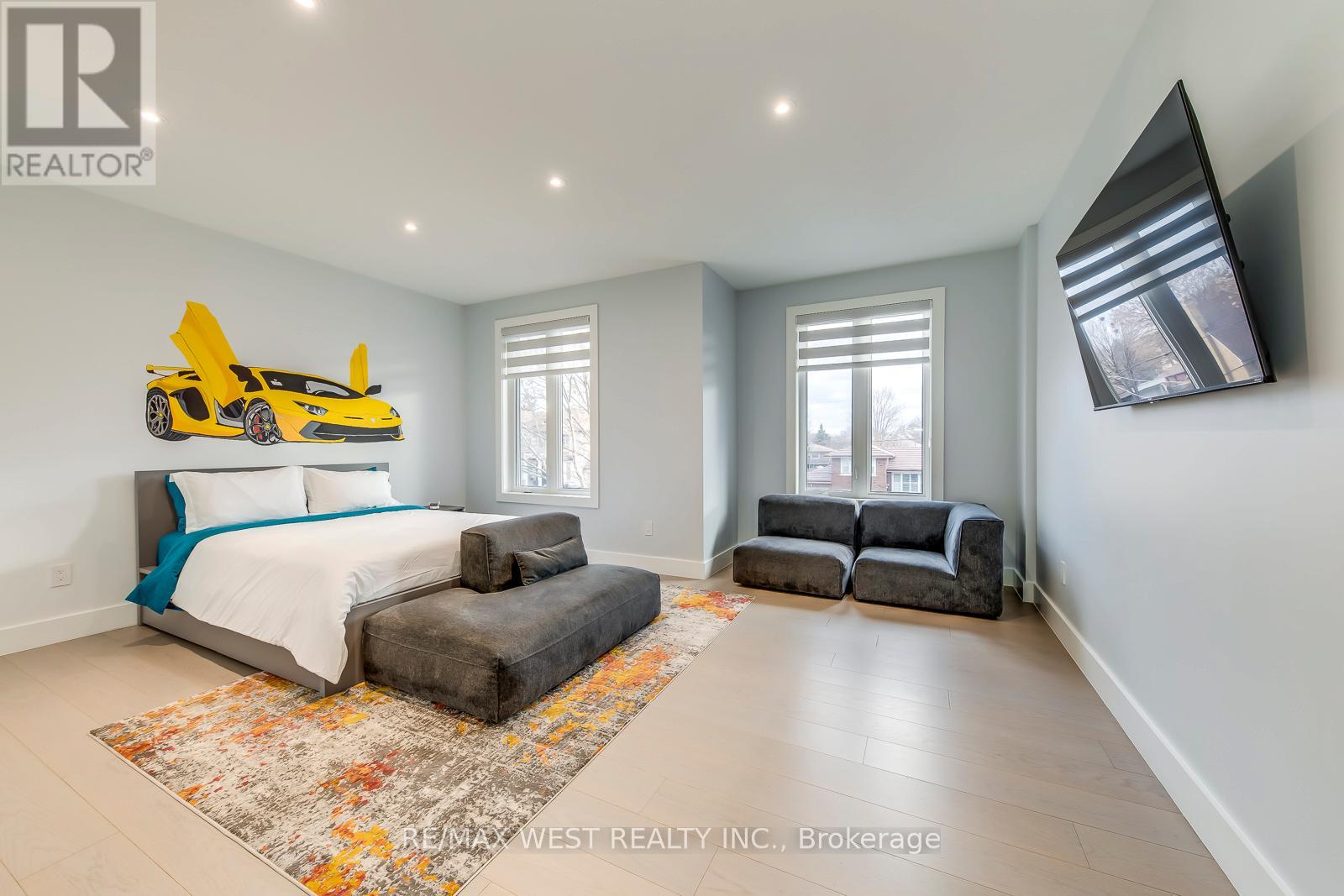 6 Creston Road, Toronto, Ontario  M6A 1J1 - Photo 27 - W12584644