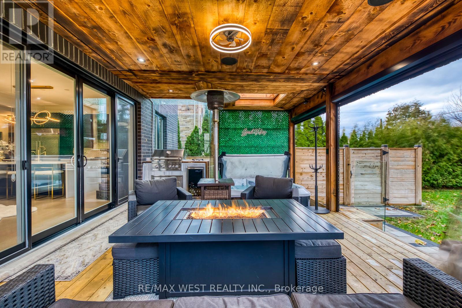 6 Creston Road, Toronto, Ontario  M6A 1J1 - Photo 46 - W12584644