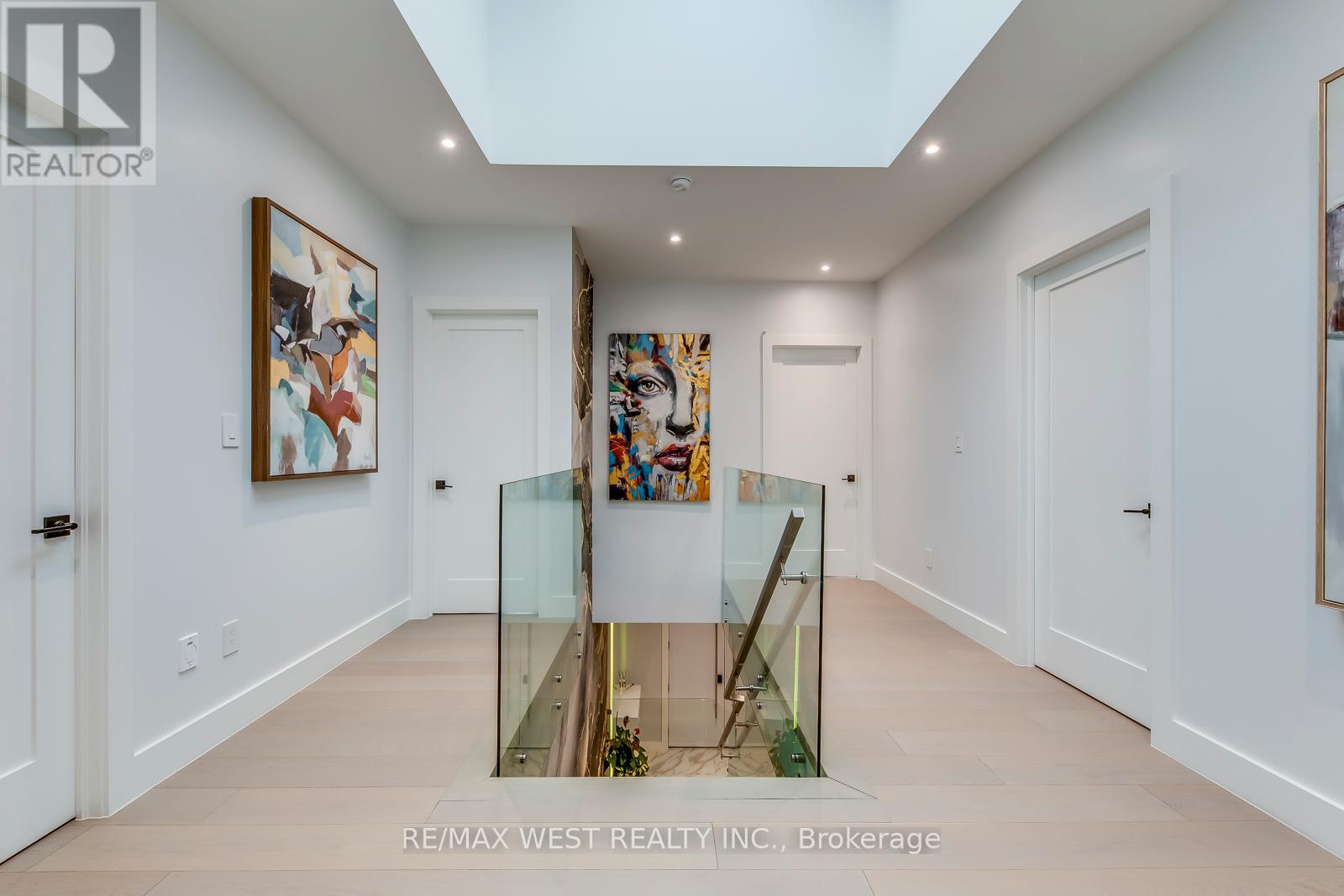 6 Creston Road, Toronto, Ontario  M6A 1J1 - Photo 17 - W12584644