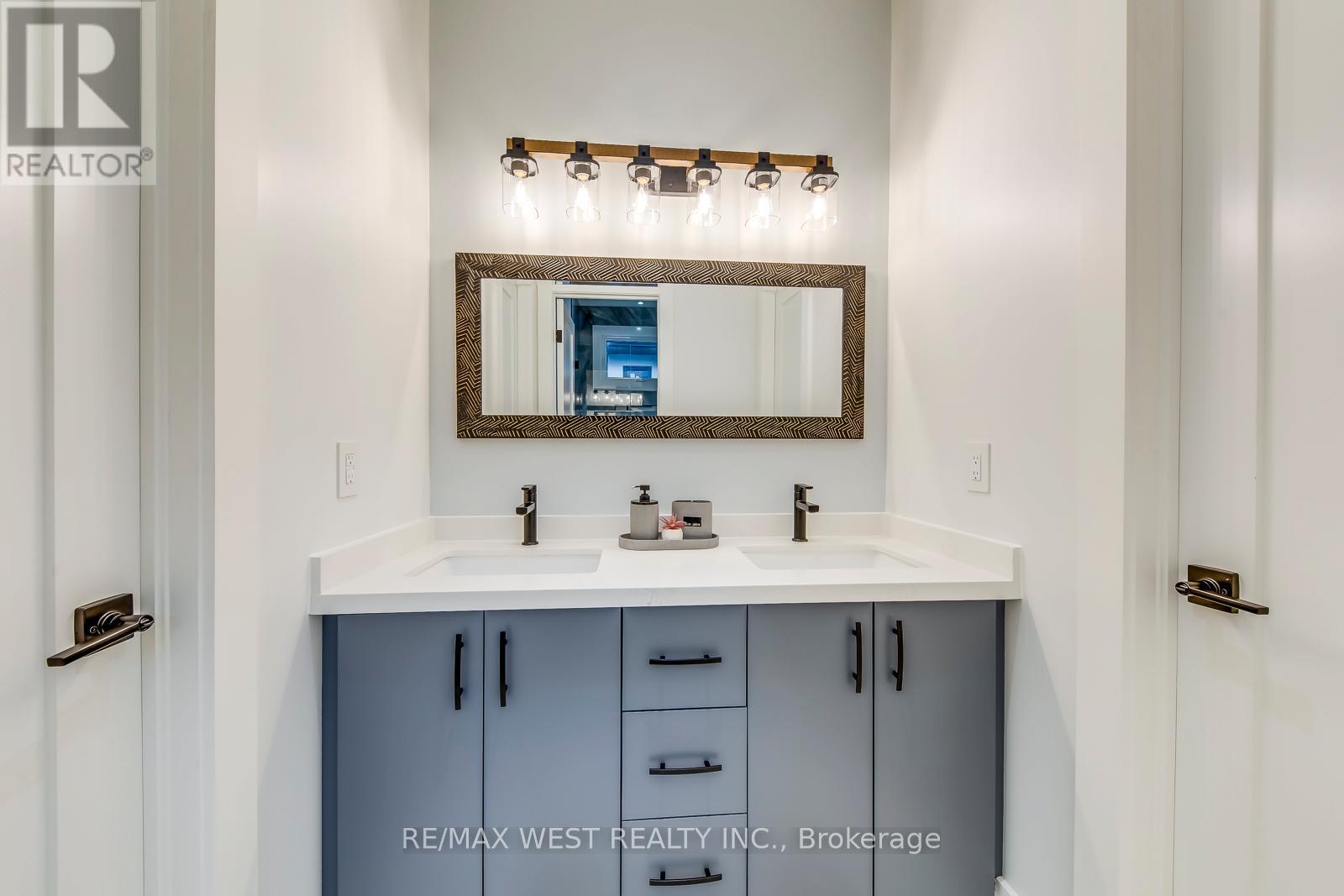 6 Creston Road, Toronto, Ontario  M6A 1J1 - Photo 33 - W12584644