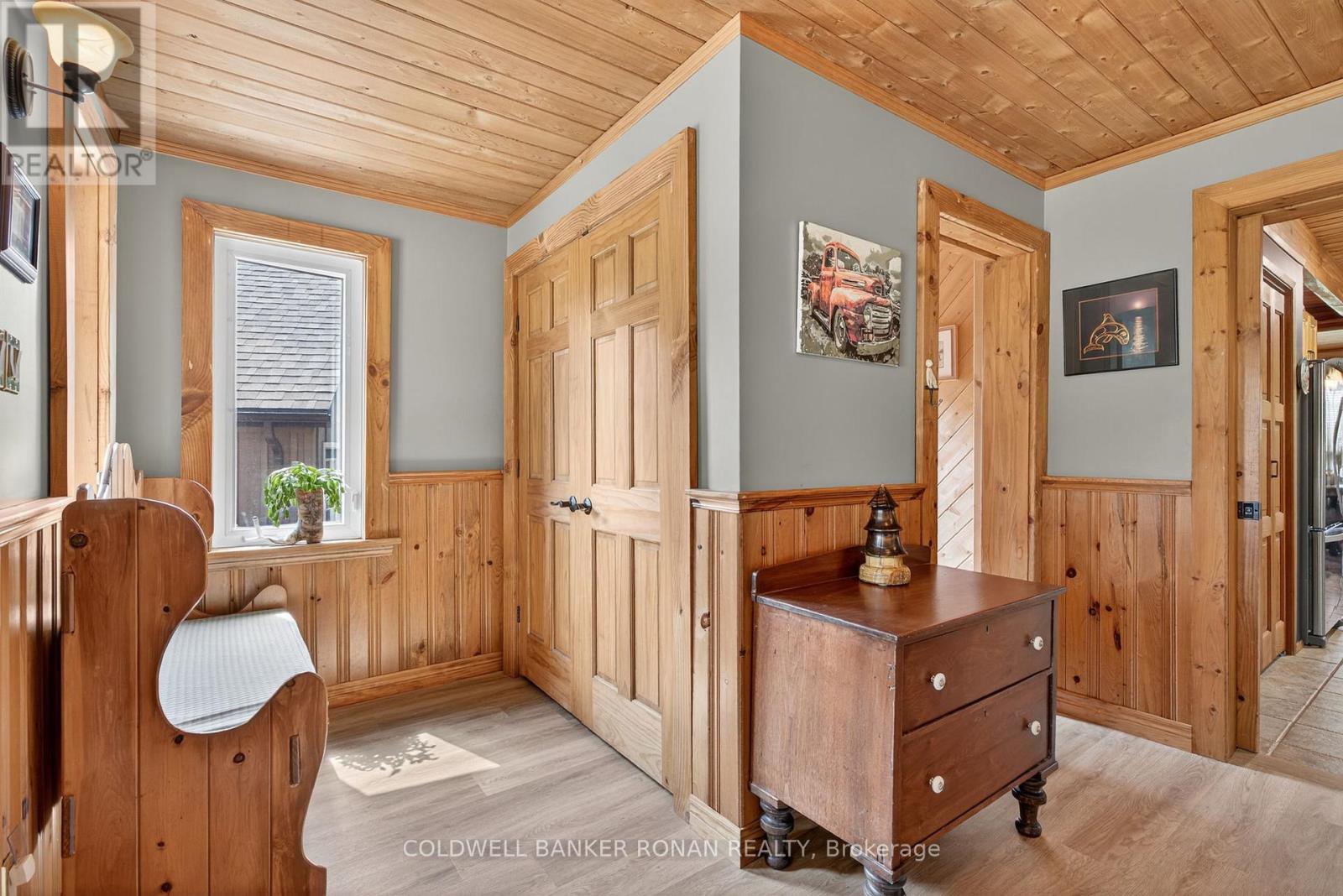 20 Mountainview Road, Mulmur, Ontario  L9V 3H5 - Photo 10 - X12276547