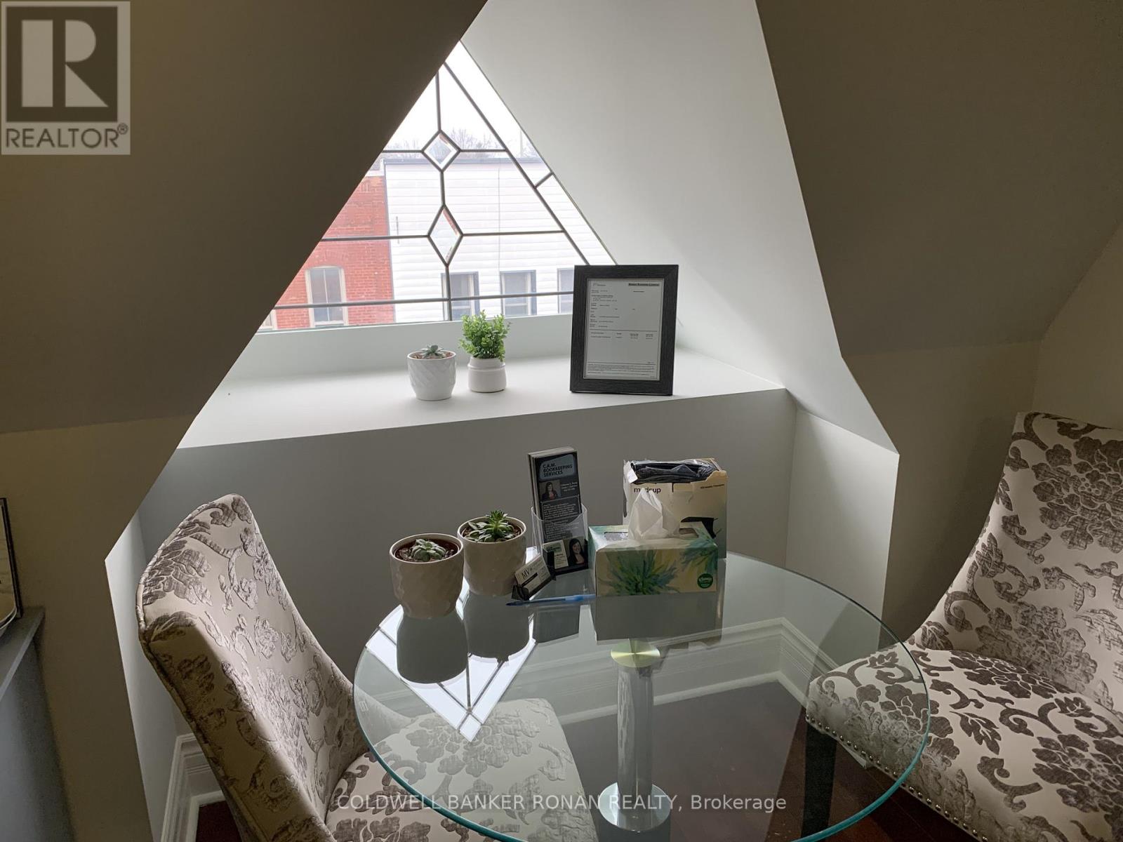 305 - 36 VICTORIA STREET W, New Tecumseth, Ontario