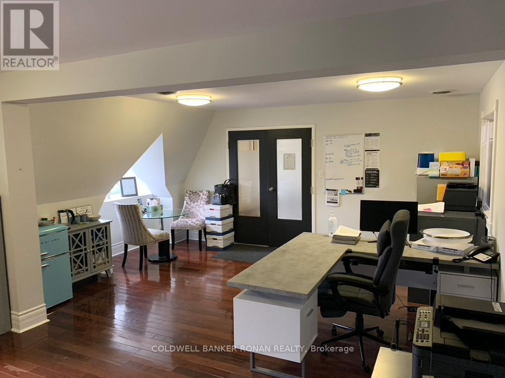 305 - 36 Victoria Street W, New Tecumseth, Ontario  L9R 1T3 - Photo 5 - N12585440