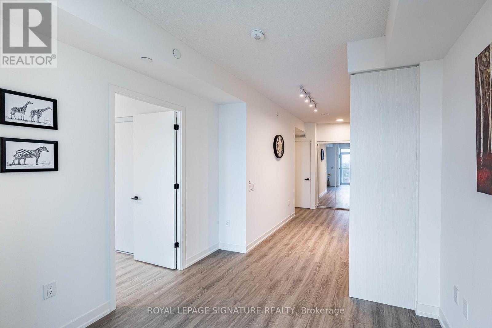 3007 - 8 Interchange Way, Vaughan (Vaughan Corporate Centre), Ontario  L4K 5Z7 - Photo 17 - N12585482