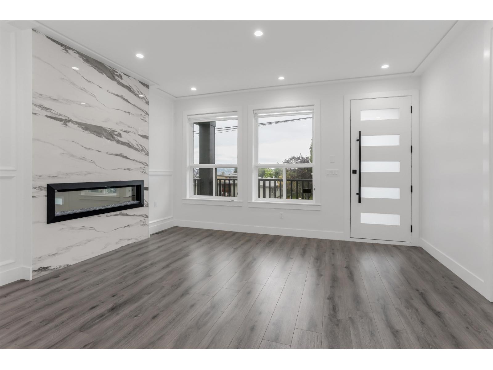 13762 112 Avenue, Surrey, British Columbia  V3R 2G3 - Photo 4 - R3070668