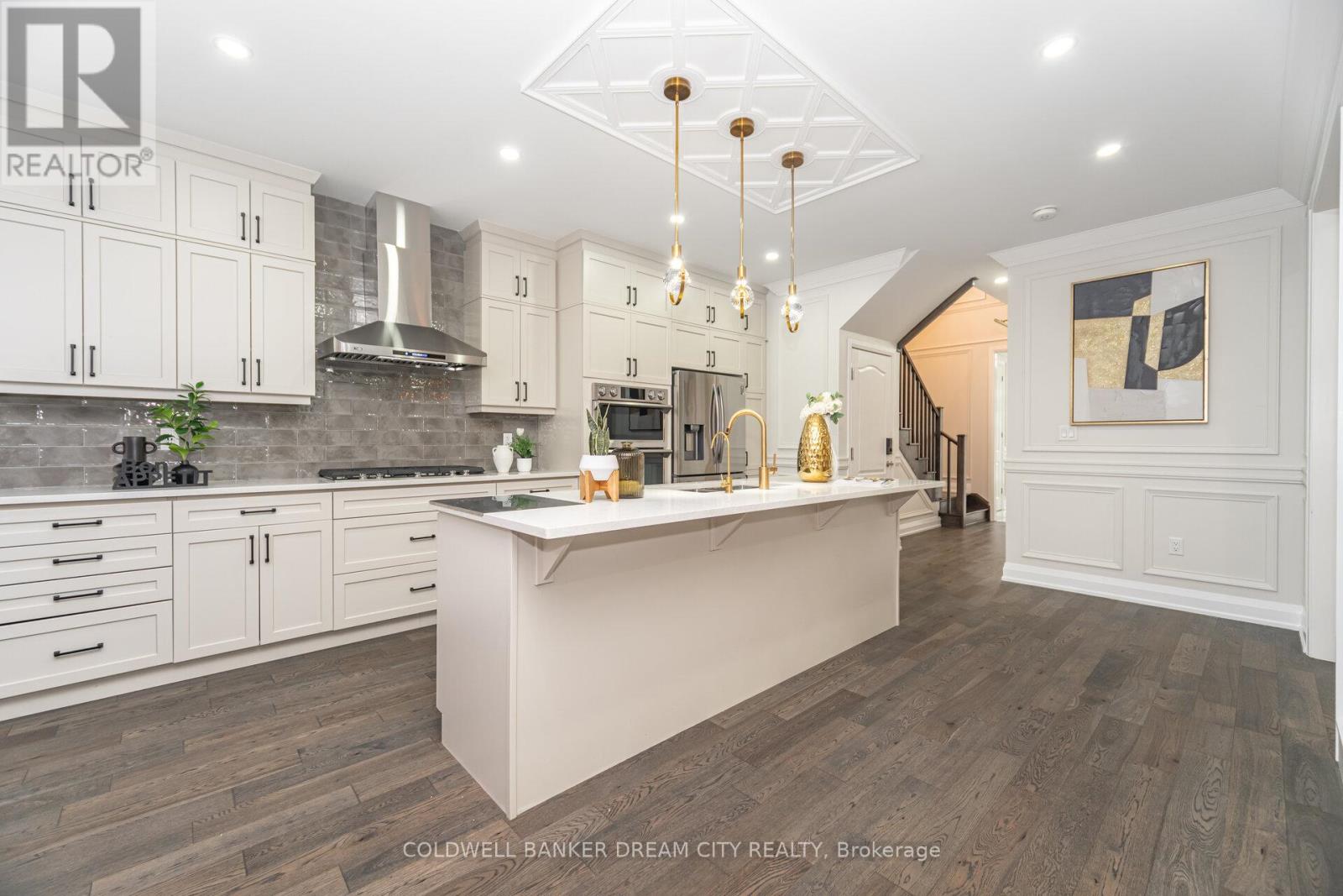 67 Eberly Woods Drive, Caledon, Ontario  L7C 4J3 - Photo 5 - W12585462