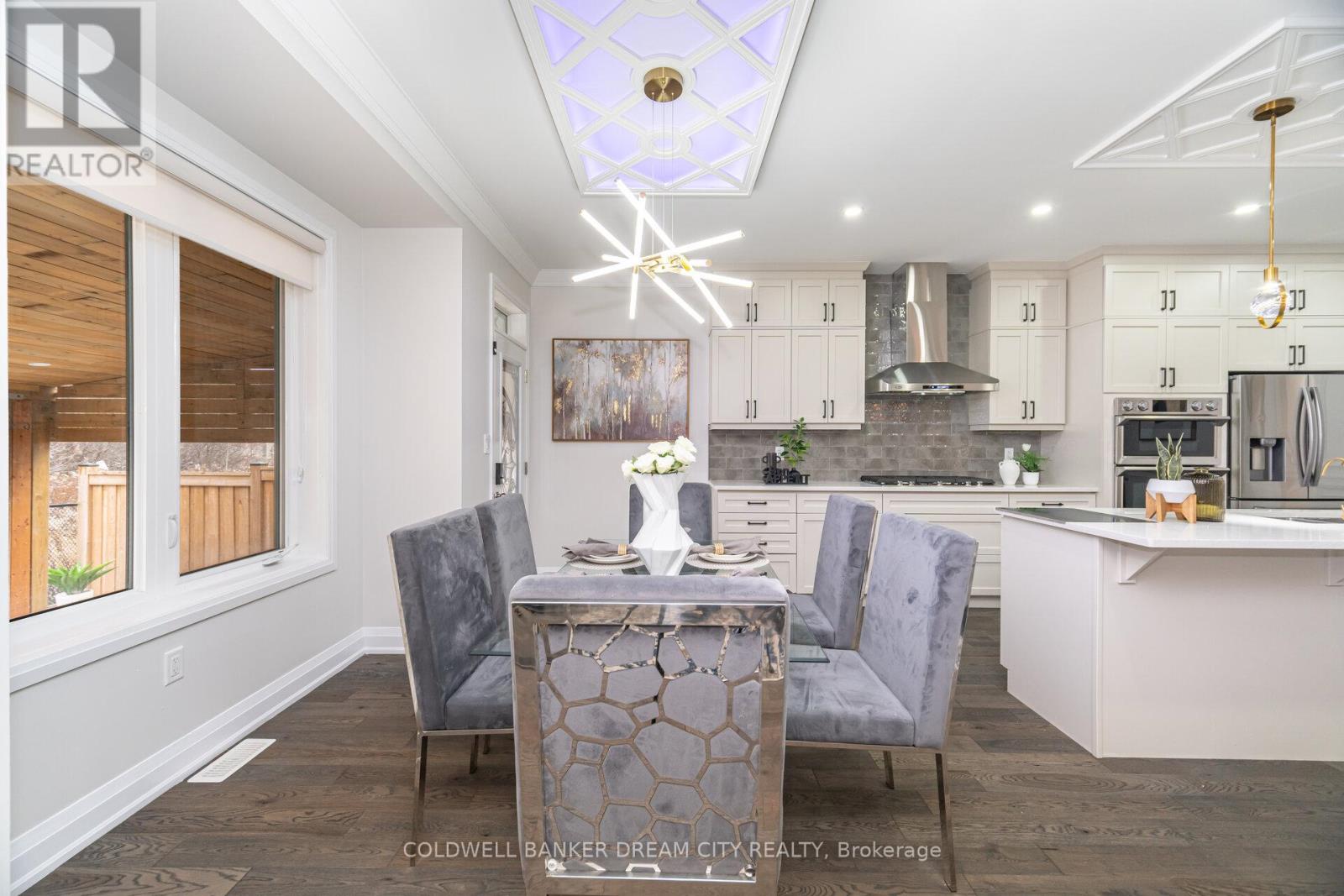 67 Eberly Woods Drive, Caledon, Ontario  L7C 4J3 - Photo 9 - W12585462