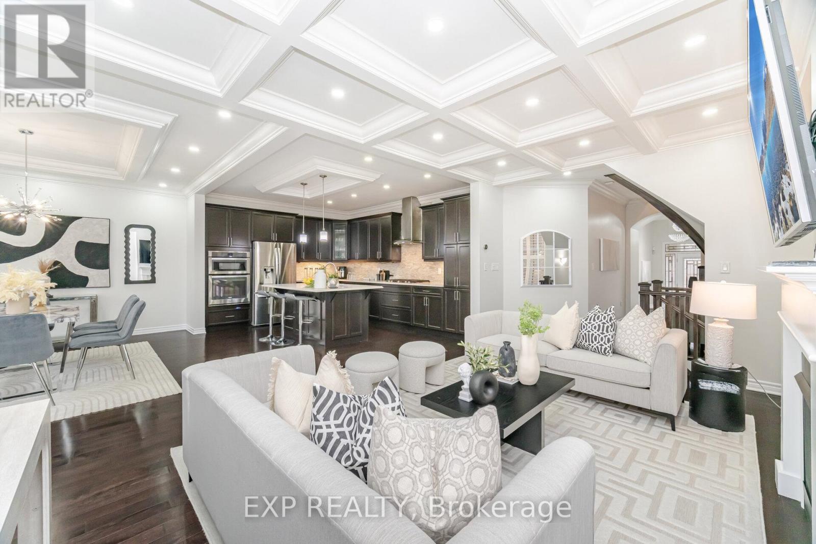 573 Langholm Street, Milton, Ontario  L9T 9A2 - Photo 10 - W12585474