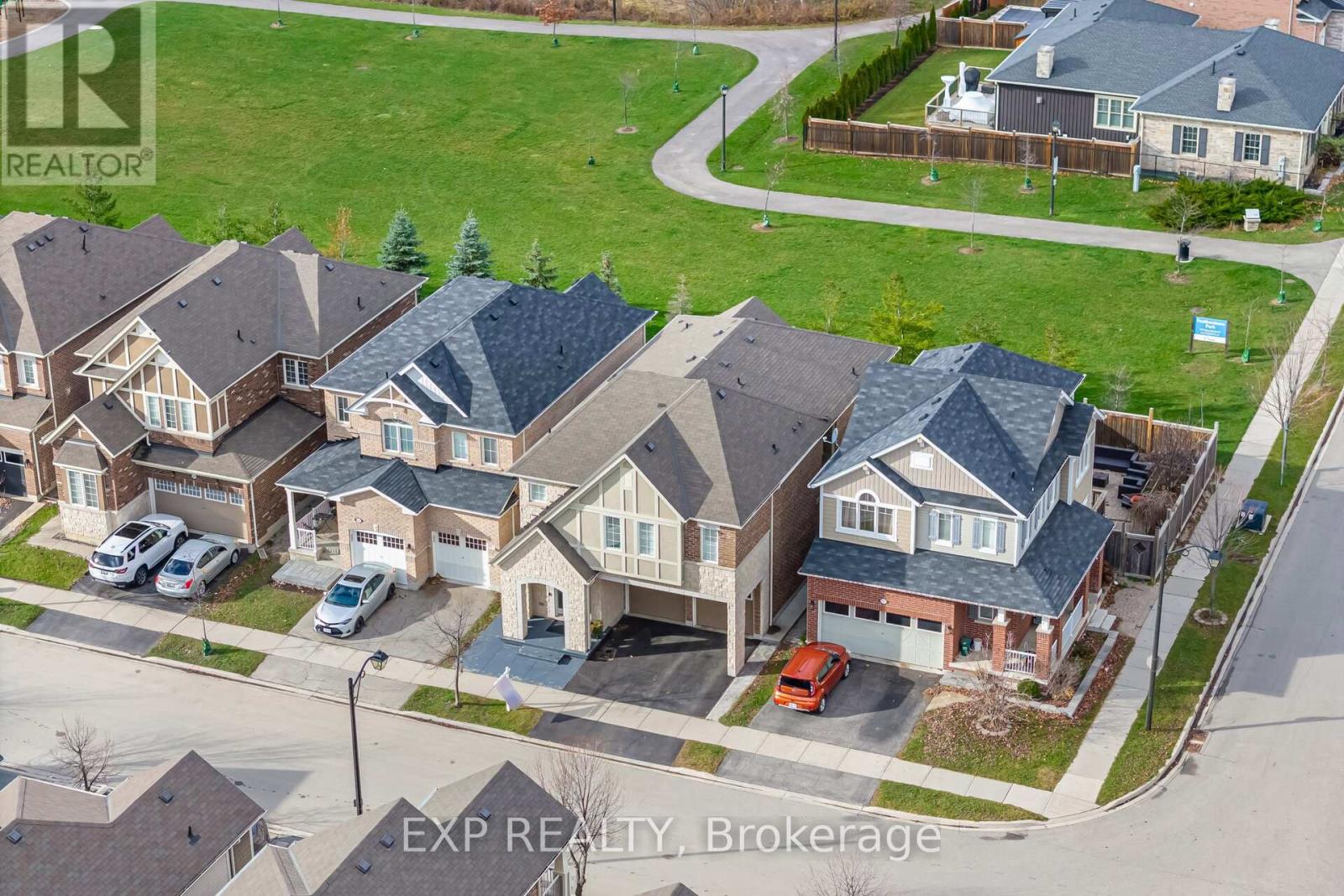 573 Langholm Street, Milton, Ontario  L9T 9A2 - Photo 2 - W12585474