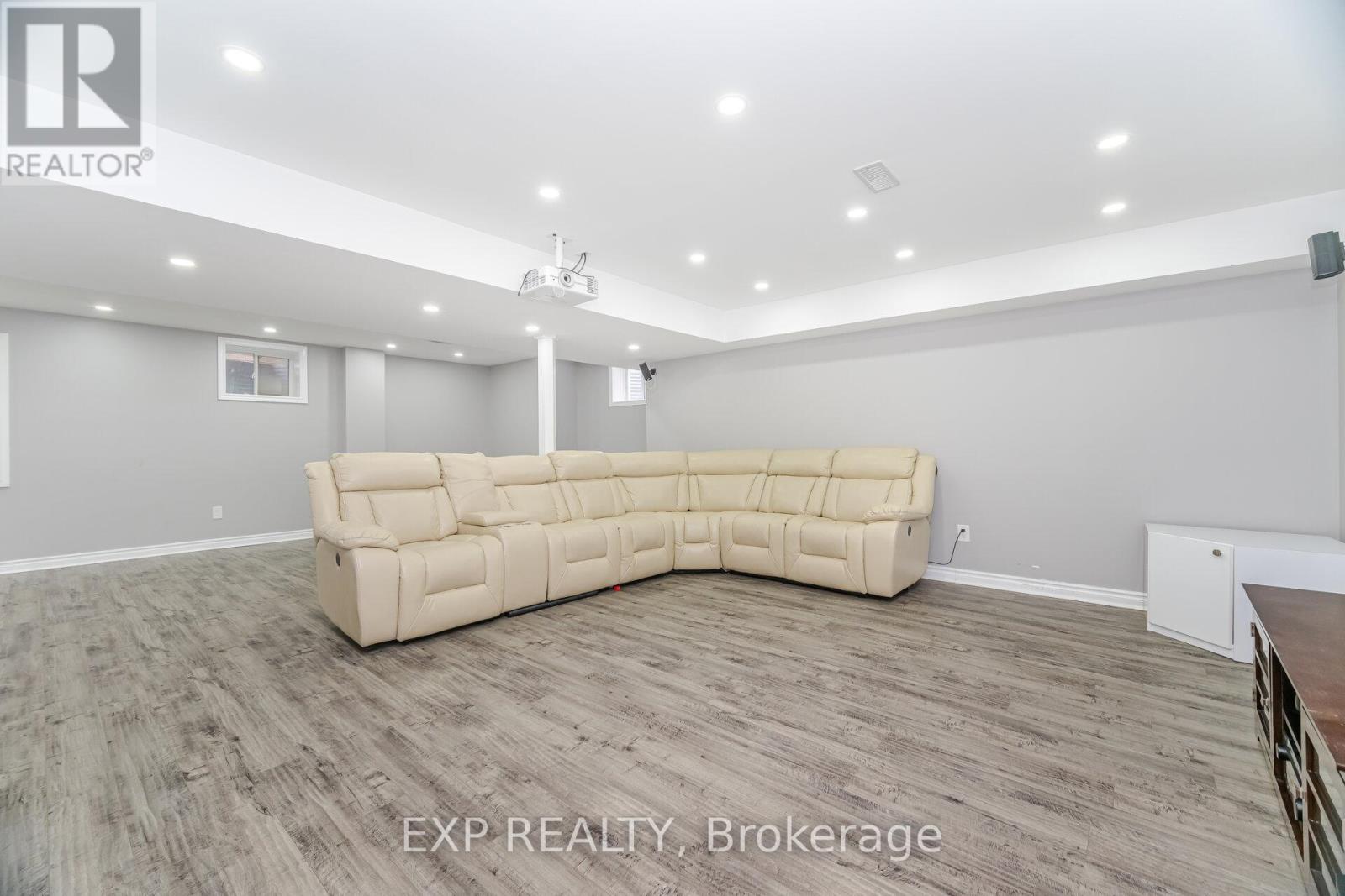 573 Langholm Street, Milton, Ontario  L9T 9A2 - Photo 38 - W12585474