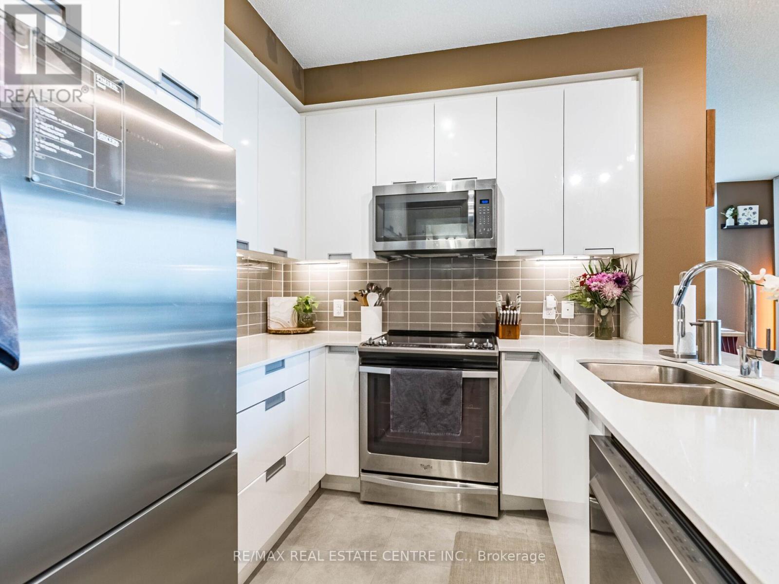 0514 - 5033 Four Springs Avenue, Mississauga, Ontario  L5R 0G6 - Photo 10 - W12585516