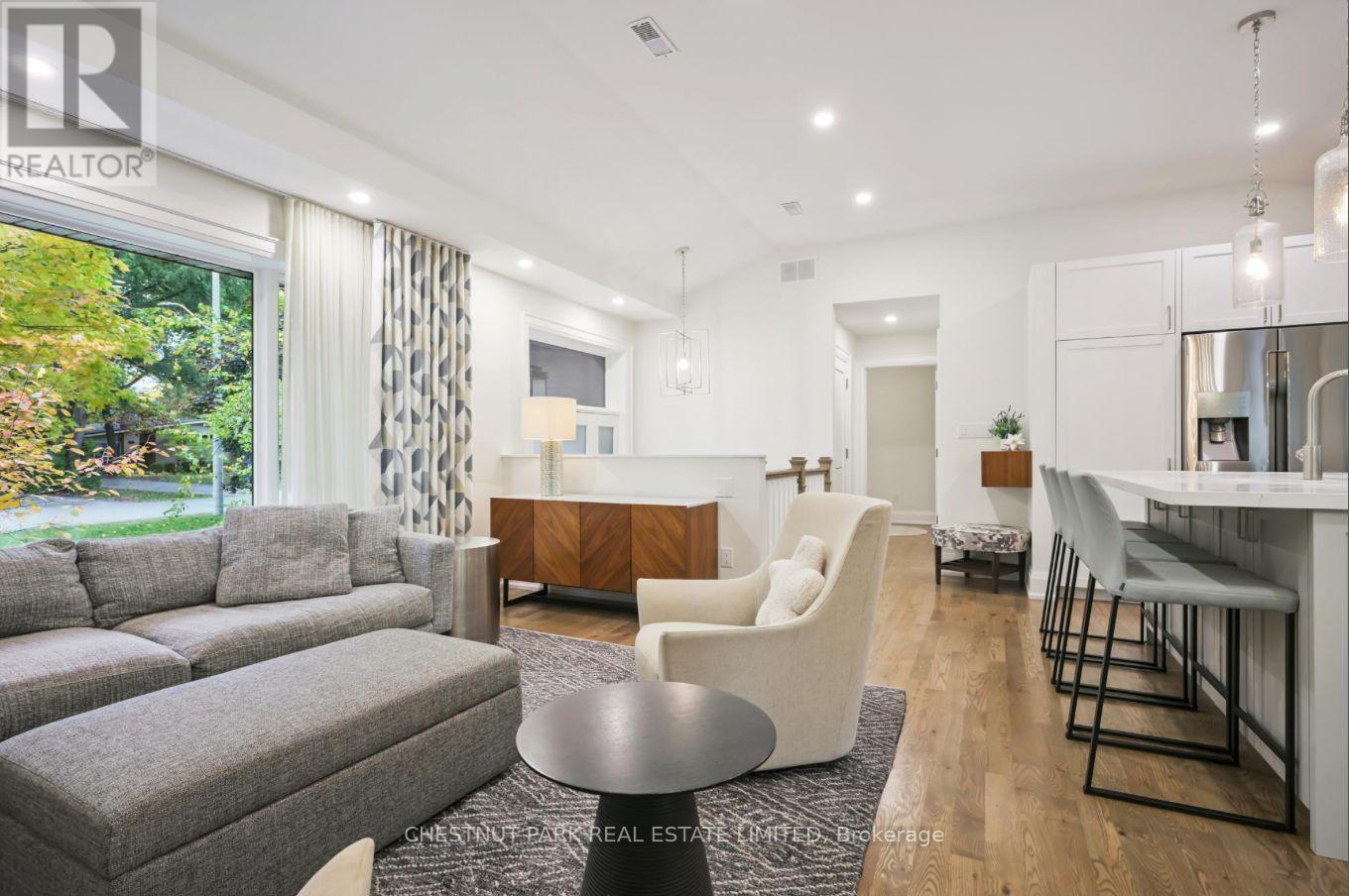 1632 Wedmore Way, Mississauga, Ontario  L5J 2J8 - Photo 11 - W12585518