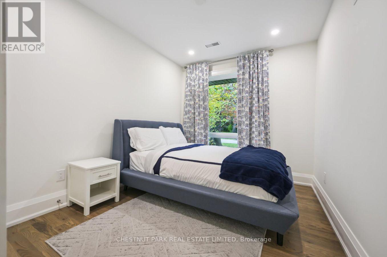 1632 Wedmore Way, Mississauga, Ontario  L5J 2J8 - Photo 30 - W12585518