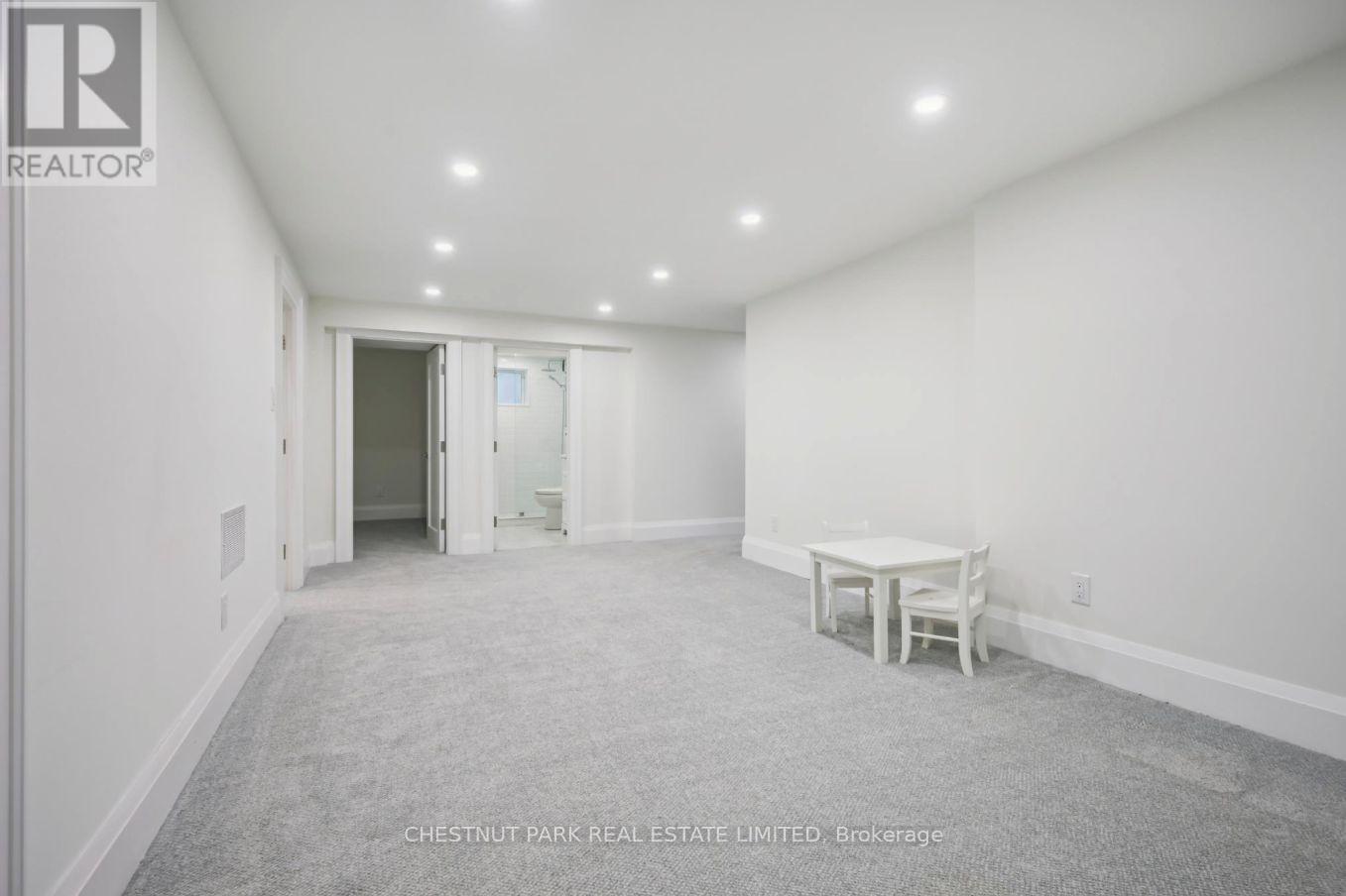 1632 Wedmore Way, Mississauga, Ontario  L5J 2J8 - Photo 38 - W12585518