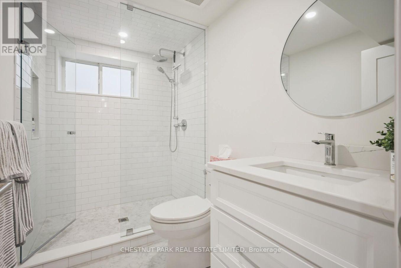 1632 Wedmore Way, Mississauga, Ontario  L5J 2J8 - Photo 39 - W12585518