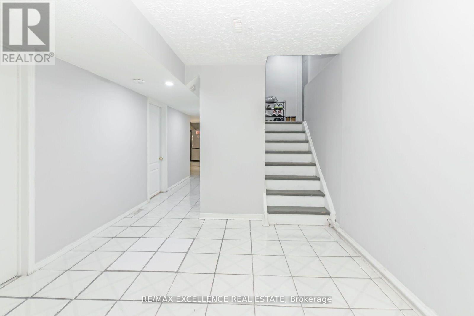 29 Faywood Drive, Brampton, Ontario  L6Y 4K3 - Photo 32 - W12585558