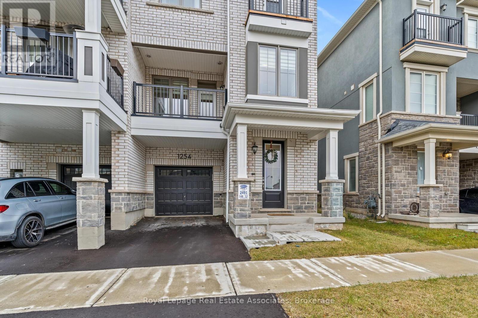 1254 Havelock Gardens, Milton, Ontario  L9E 2A9 - Photo 2 - W12585576