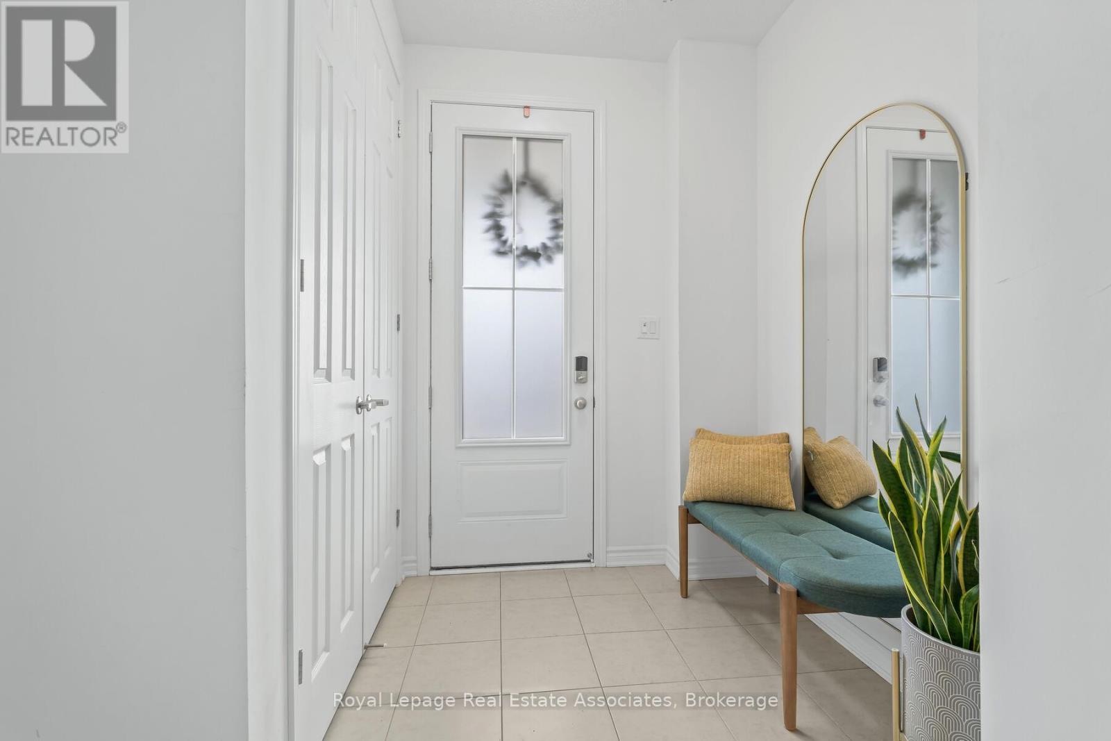 1254 Havelock Gardens, Milton, Ontario  L9E 2A9 - Photo 4 - W12585576