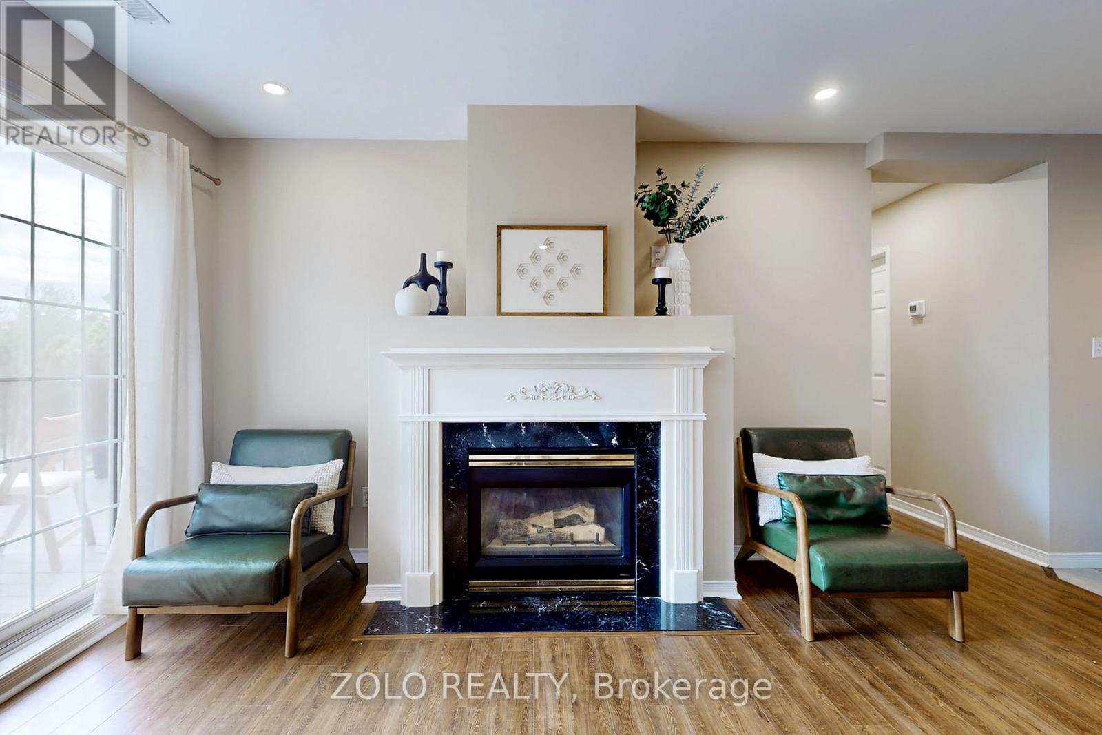 2 - 2333 WALKER'S LINE, Burlington, Ontario