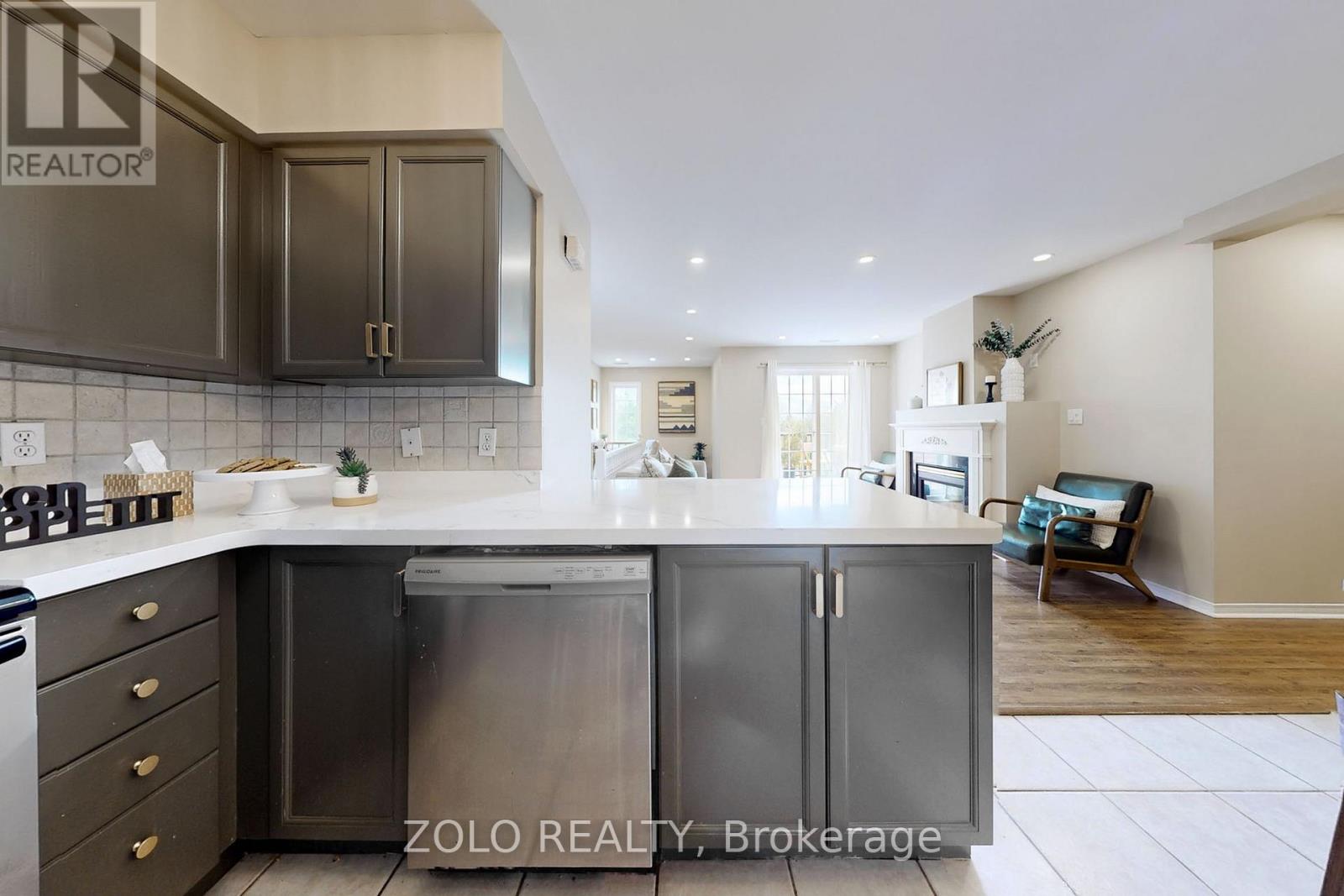 2 - 2333 Walker's Line, Burlington, Ontario  L7M 4T1 - Photo 13 - W12585584