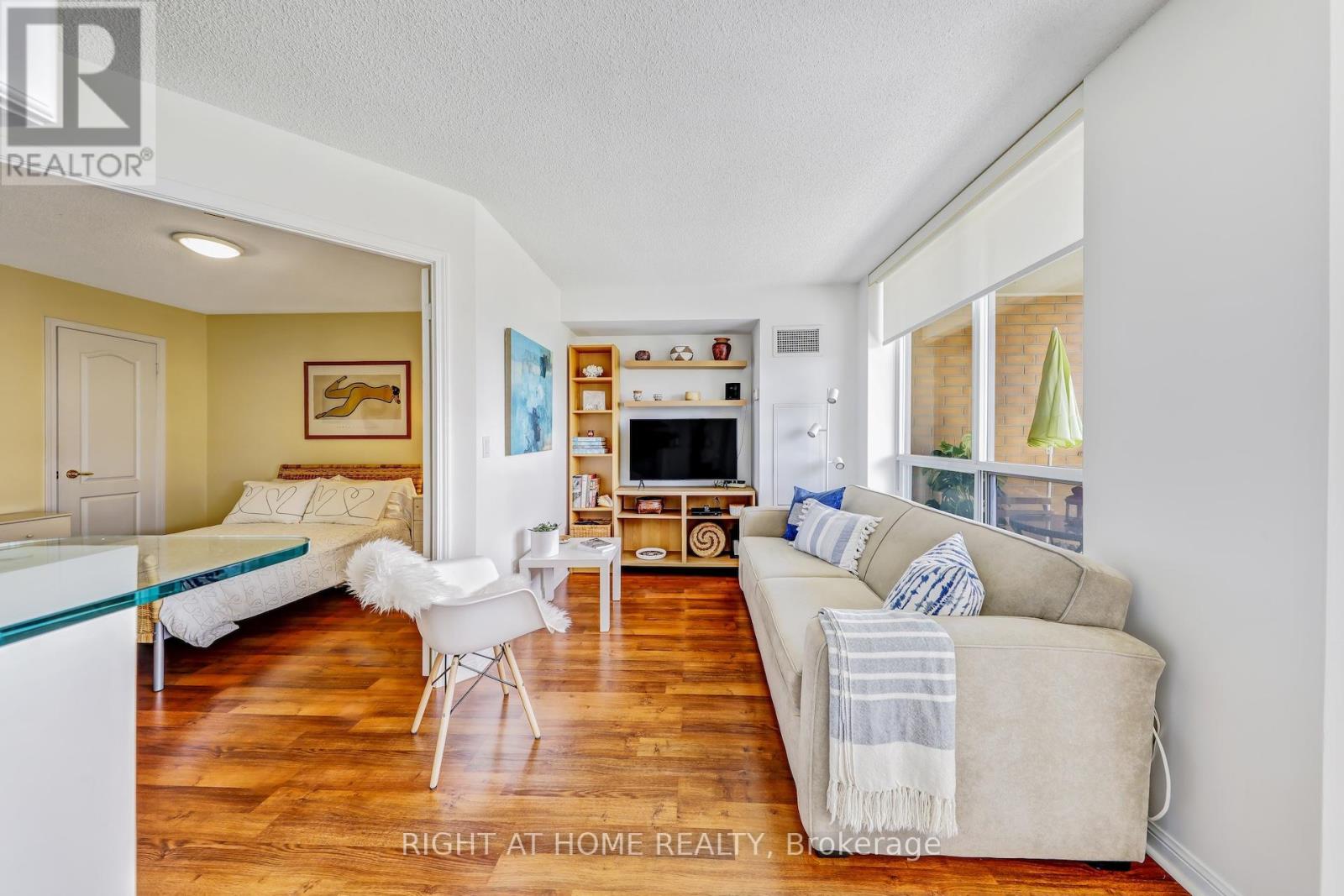 502 - 1140 Parkwest Place, Mississauga, Ontario  L5E 3K9 - Photo 10 - W12585602