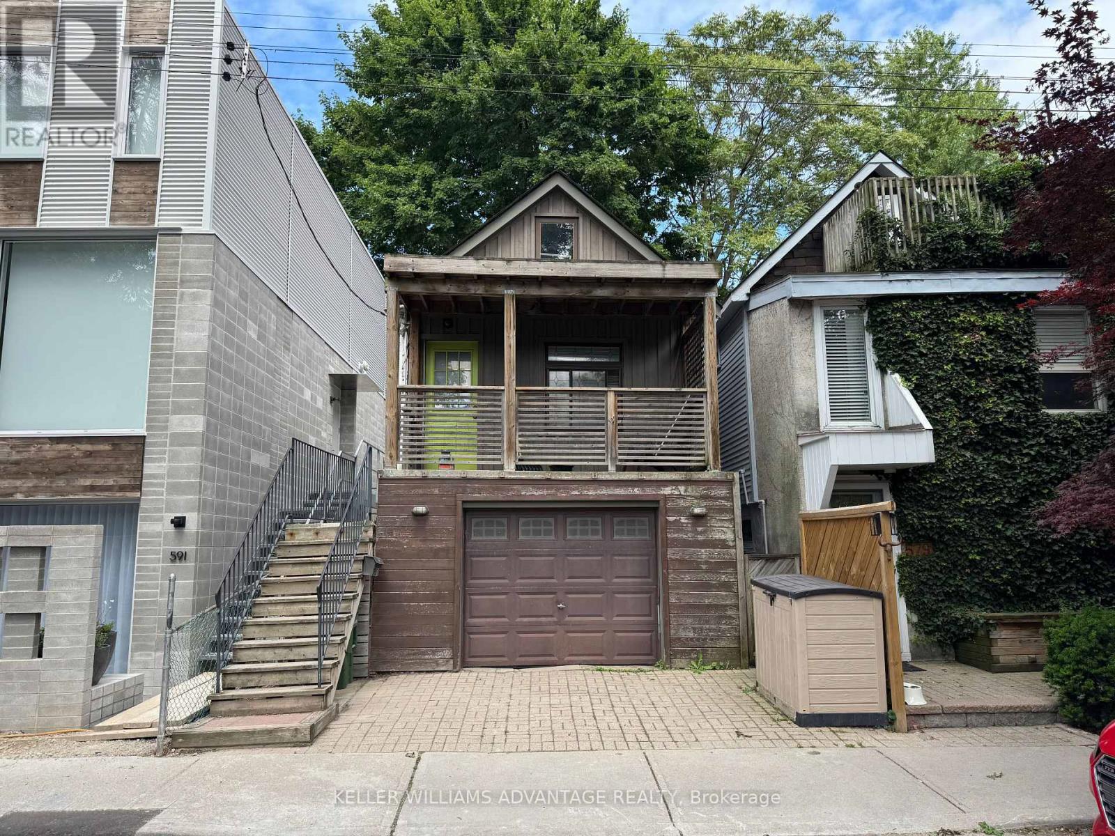 587 Craven Road, Toronto, Ontario  M4L 2Z6 - Photo 3 - E12527900